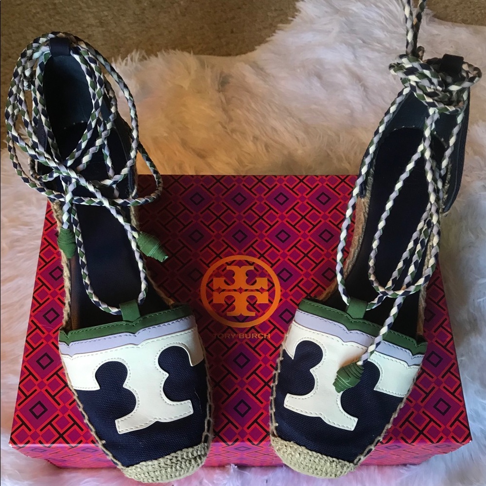 Tory Burch Laguna Canvas Espadrille size 7 1/2.